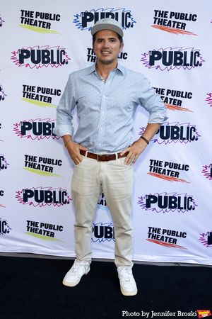 John Leguizamo Photo