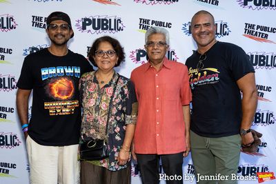 Utkarsh Ambudkar with his parents and Christopher Jackson Photo