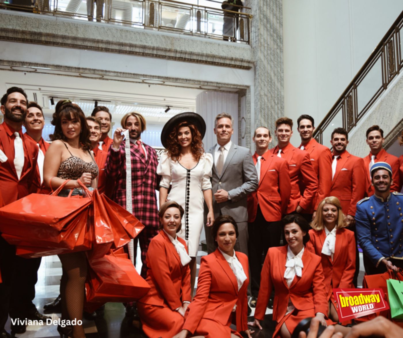 Photos: PRETTY WOMAN se presenta en la Gran Vía de Madrid Photos: PRETTY WOMAN se presenta en la Gran Vía de Madrid Image