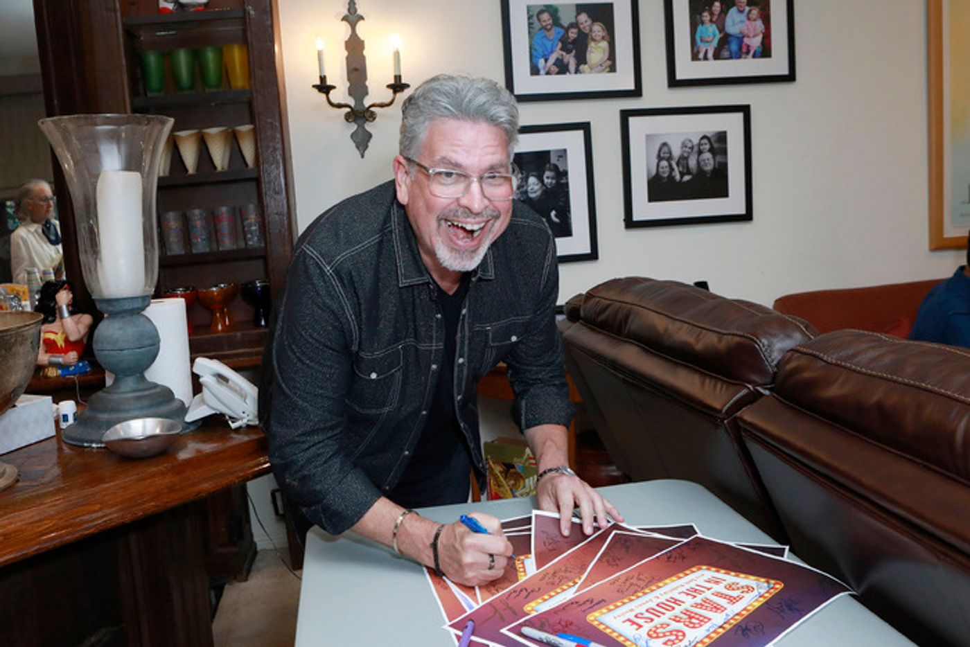 Photos: STARS IN THE HOUSE Raises More Than $55,000 During Labor Day Special  Image