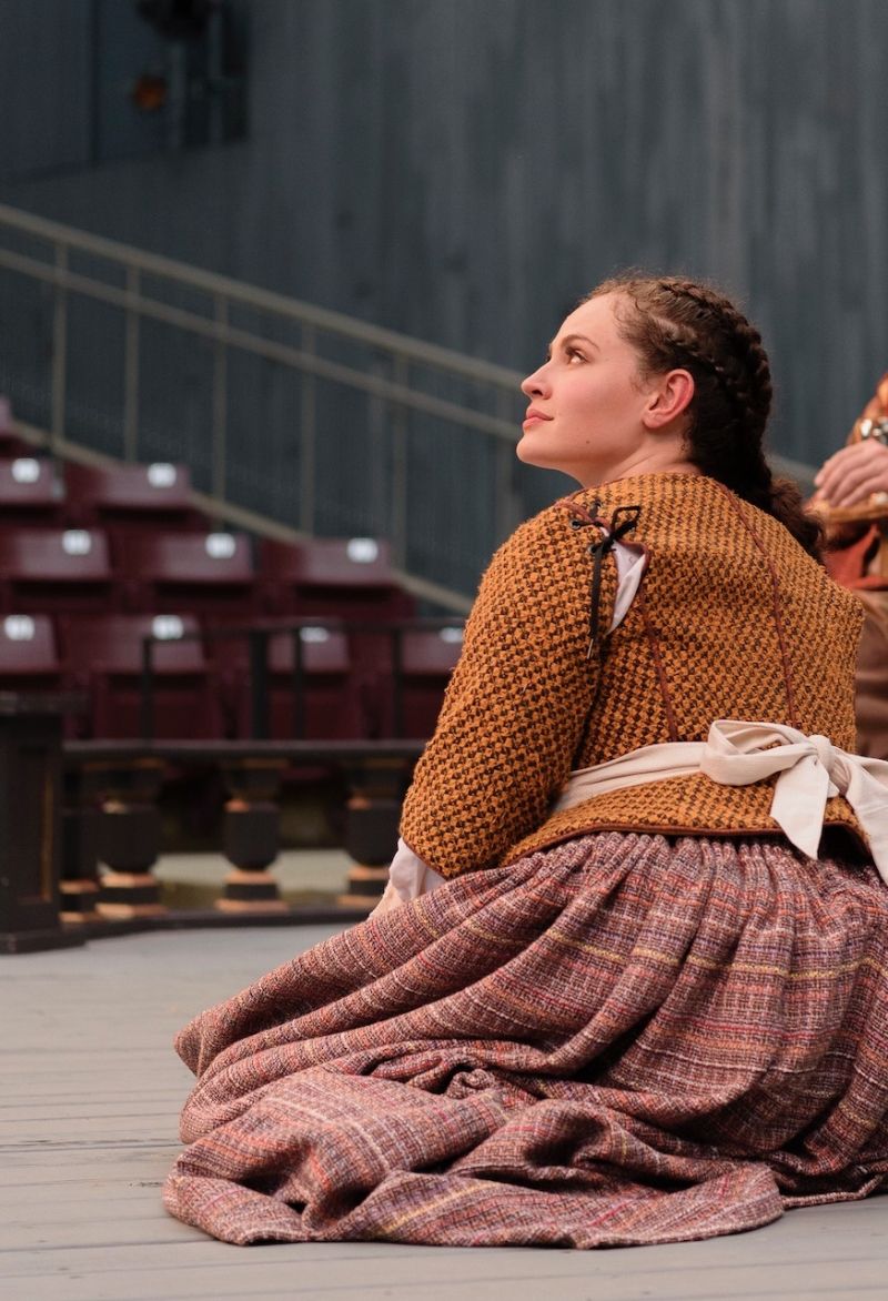 Costa Rican Performer ISA CONDO-OLVERA stars as 'Mariana' in LAUGHS IN SPANISH at Milwaukee Chamber Theatre  Image