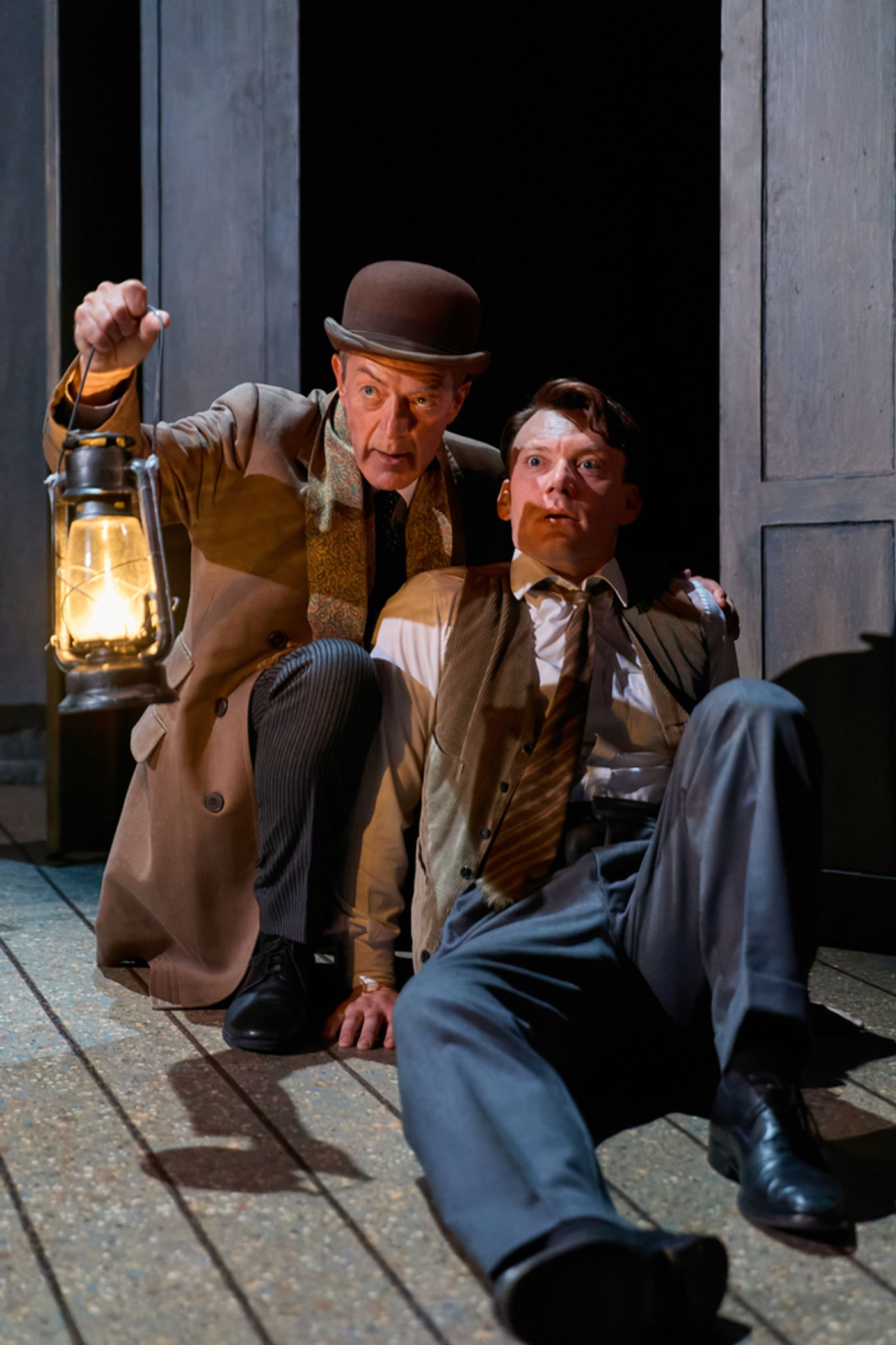 Photos: First Look at THE WOMAN IN BLACK UK Tour  Image