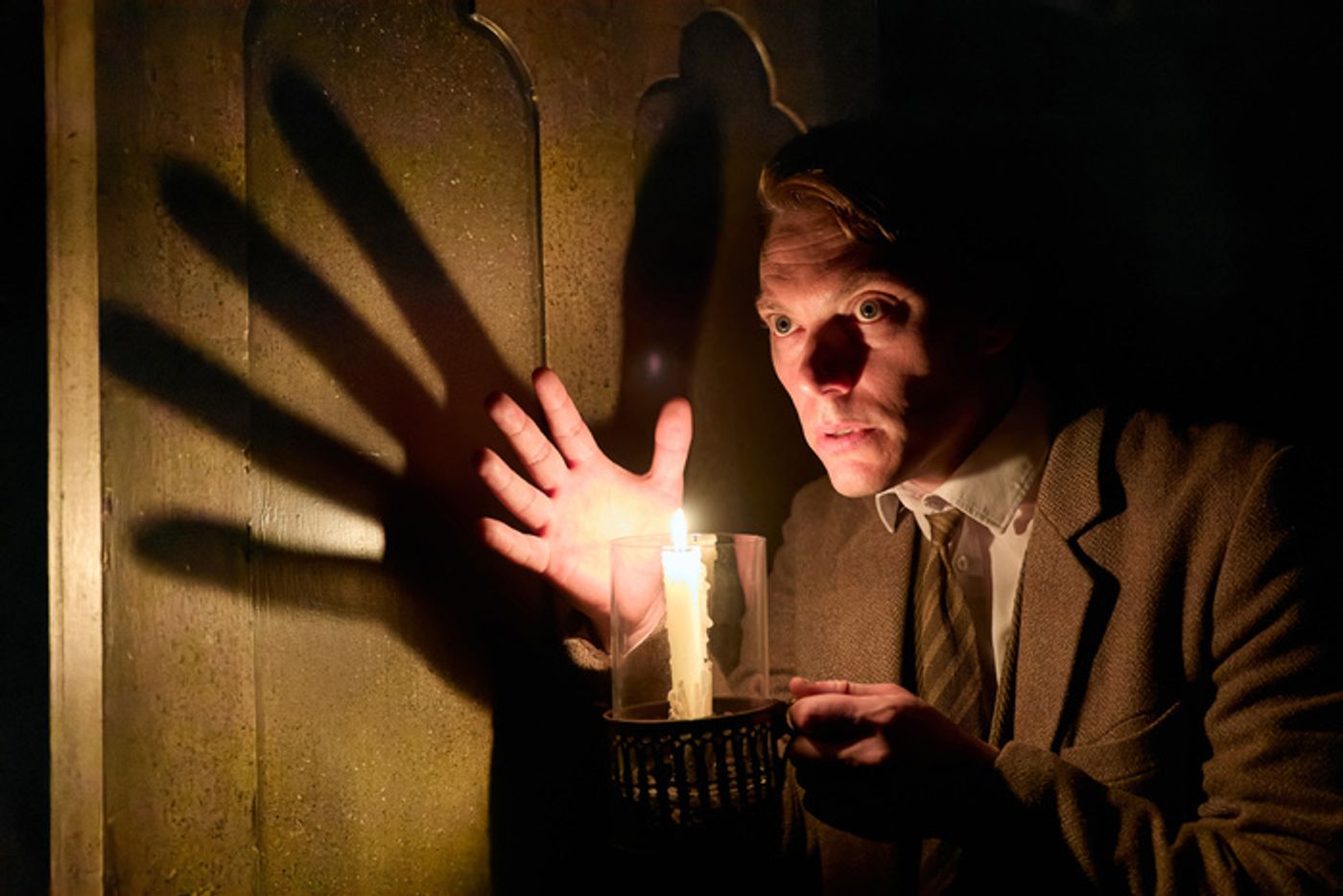 Photos: First Look at THE WOMAN IN BLACK UK Tour  Image
