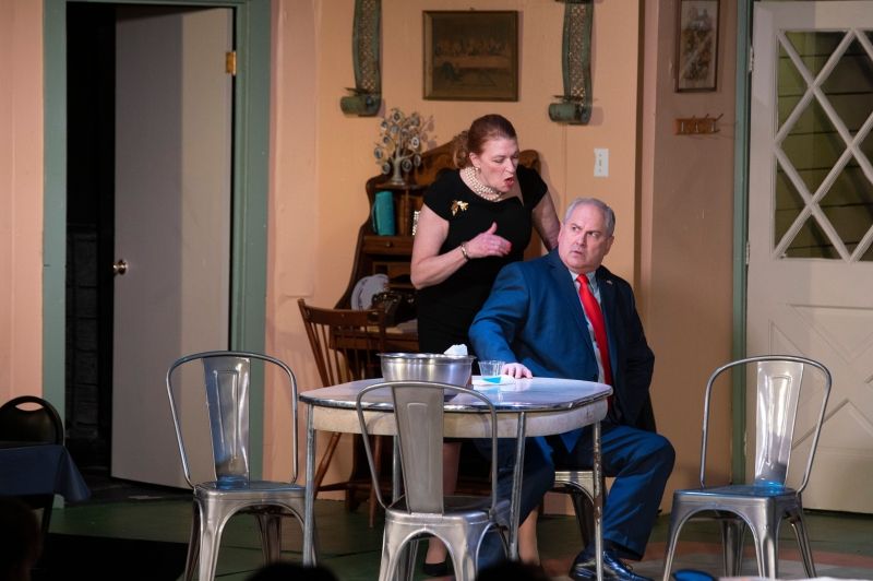 Review: SOUTHERN FRIED FUNERAL at Murry's Dinner Playhouse  Image