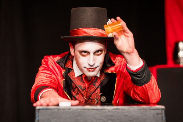 Photos: ALT-HAMLET Begins Off-Broadway Run At The Players Theatre  Image