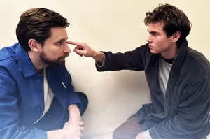 Kyle Barrett and Gordon Vignelles @ BroadwayWorld Kyle Barrett and Gordon Vignelles Photo