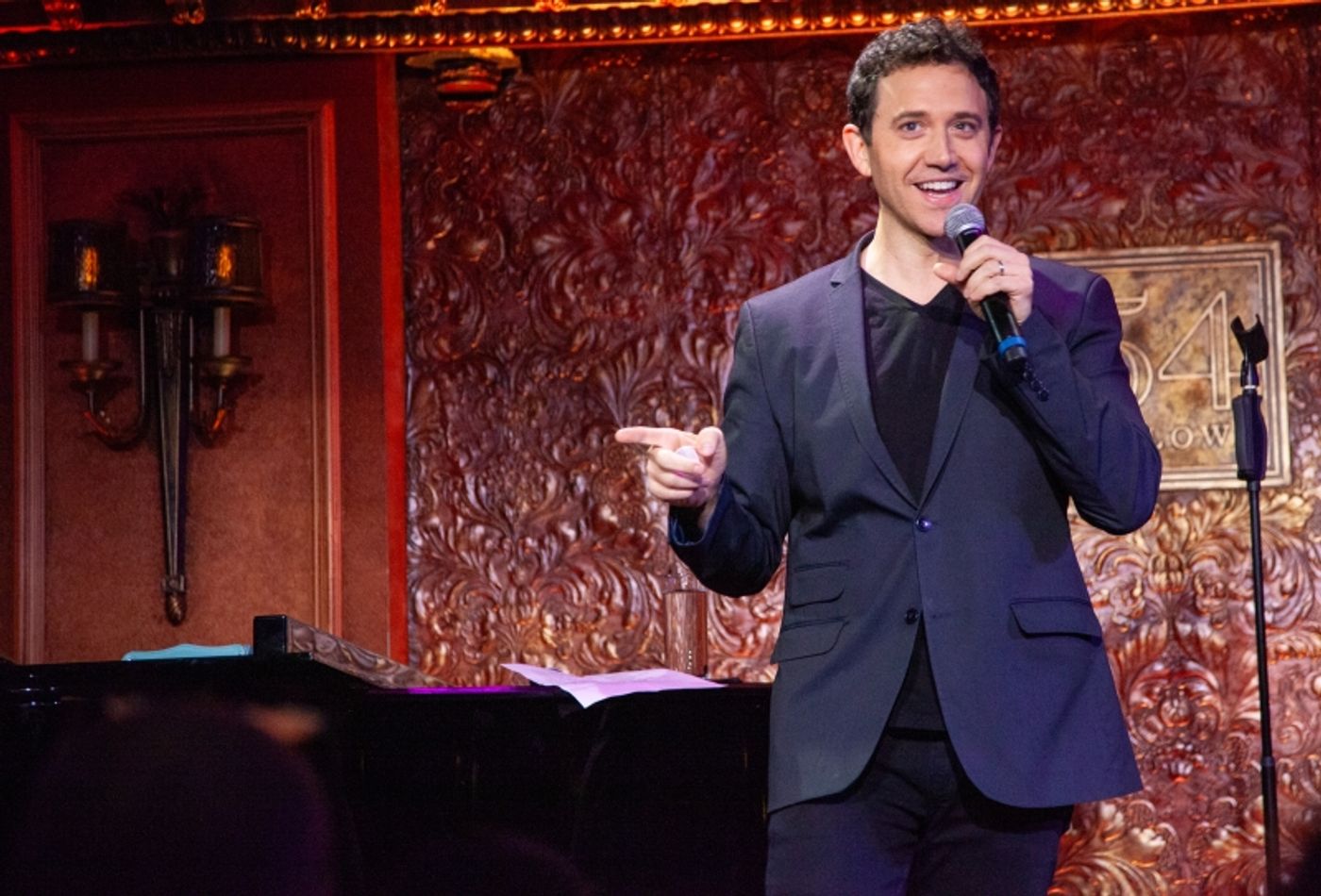 Review: SANTINO FONTANA At 54 Below A Good Choice Review: SANTINO FONTANA At 54 Below A Good Choice Image