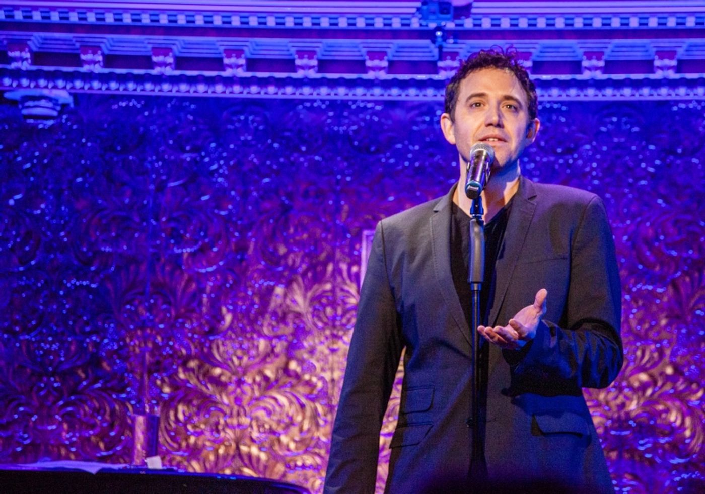 Review: SANTINO FONTANA At 54 Below A Good Choice Review: SANTINO FONTANA At 54 Below A Good Choice Image