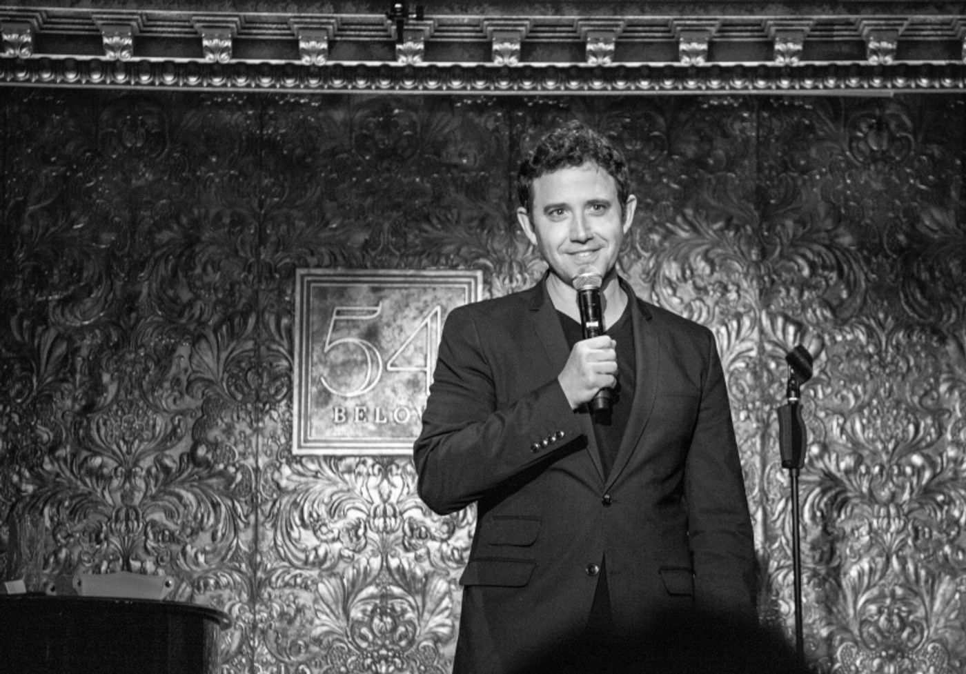 Review: SANTINO FONTANA At 54 Below A Good Choice Review: SANTINO FONTANA At 54 Below A Good Choice Image