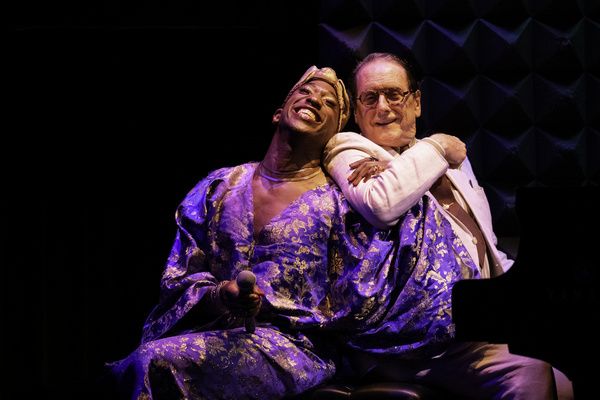 Photos: San Francisco's Cockettes Bring Down Two New York Houses  Image