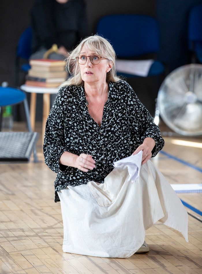 Photos: Inside Rehearsal For FLOWERS FOR MRS HARRIS at Riverside Studios — photo 2 of 14