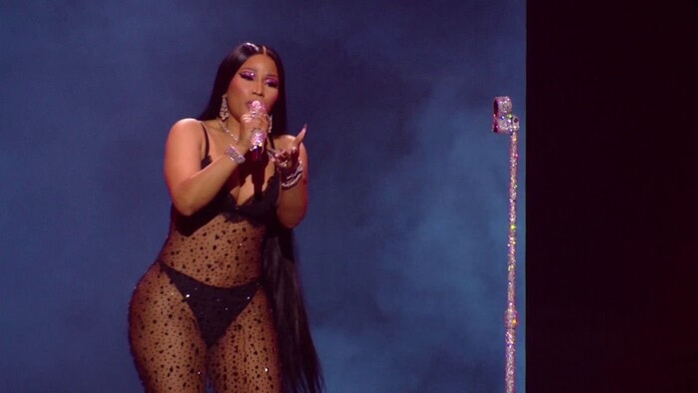 Photos: Inside the MTV VMAs With Taylor Swift, Nicki Minaj, Reneé Rapp & More  Image