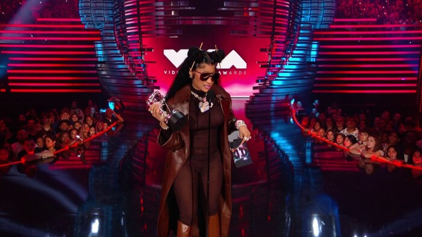 Photos: Inside the MTV VMAs With Taylor Swift, Nicki Minaj, Reneé Rapp & More  Image