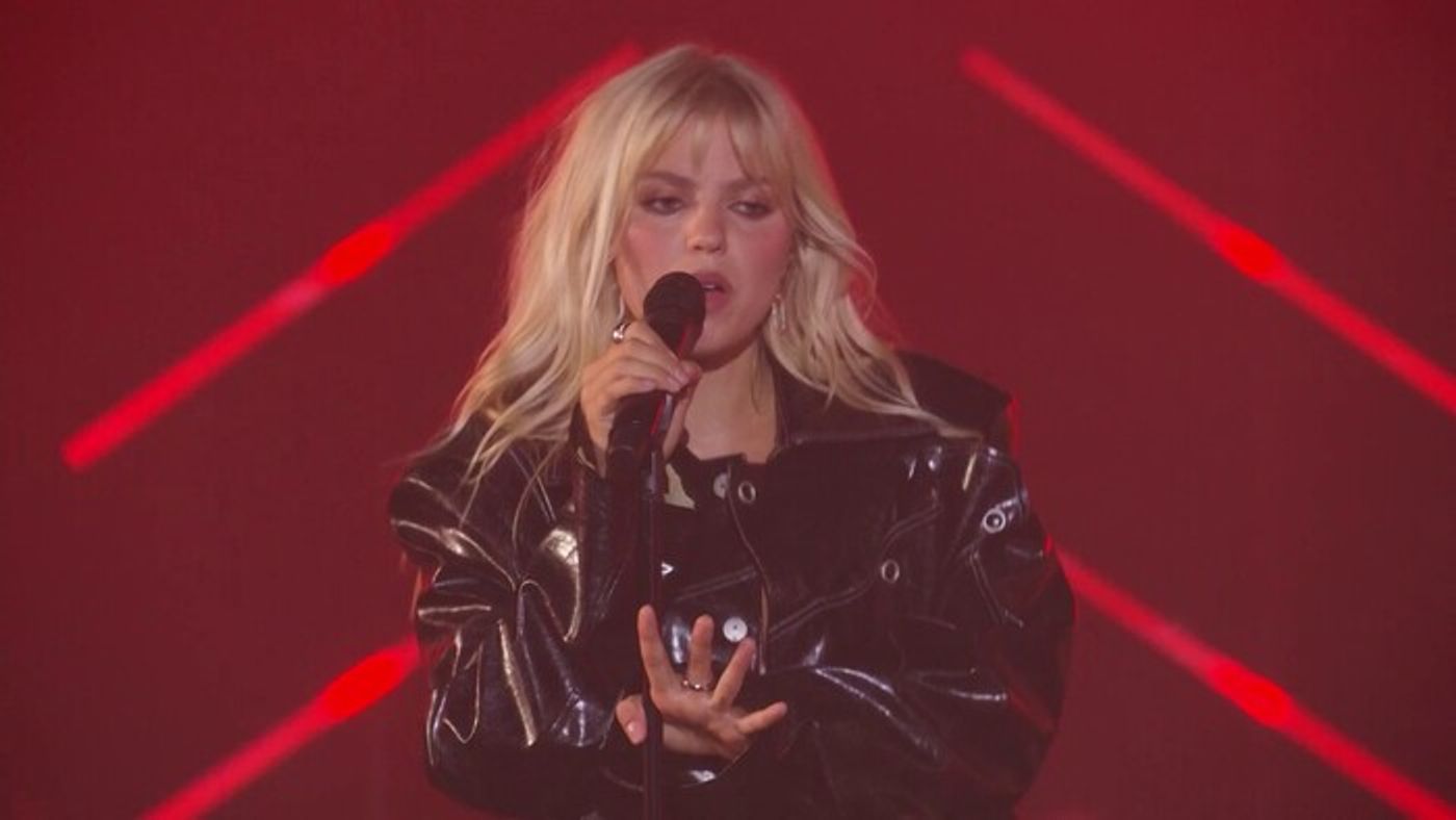 Photos: Inside the MTV VMAs With Taylor Swift, Nicki Minaj, Reneé Rapp & More  Image