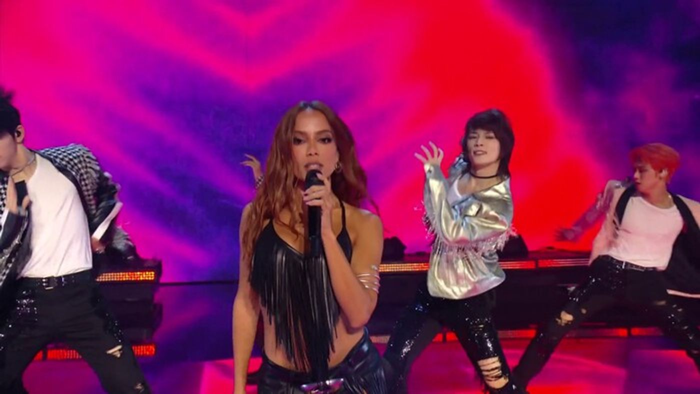 Photos: Inside the MTV VMAs With Taylor Swift, Nicki Minaj, Reneé Rapp & More  Image