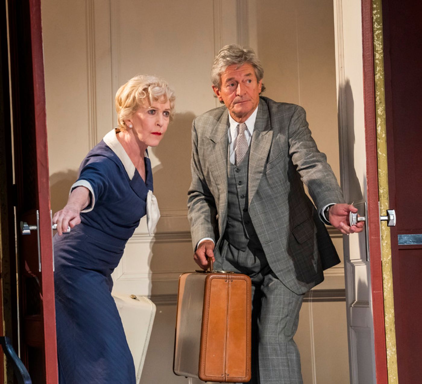 Photos: First Look at Nigel Havers and Patricia Hodge in PRIVATE LIVES in the West End  Image