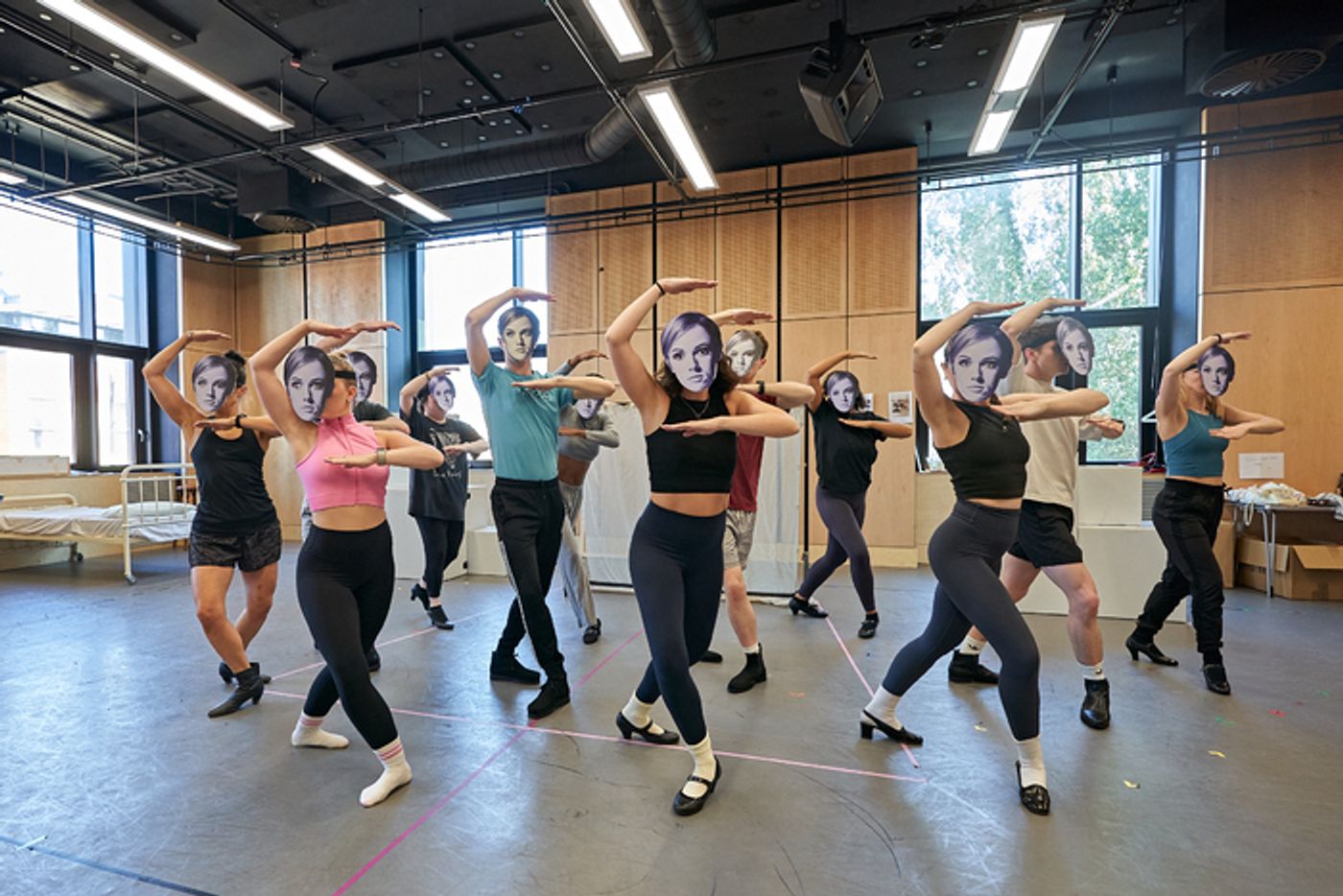 Photos: Go Inside Rehearsals for the World Premiere of CLOSE UP – THE TWIGGY MUSICAL  Image