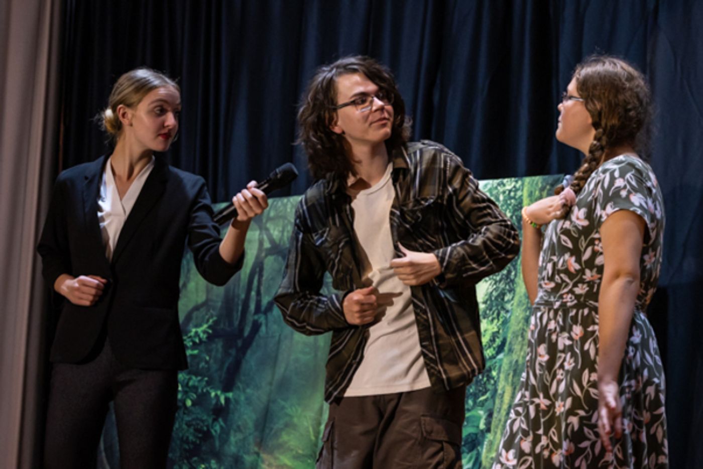 Photos: First look at Rise Up Art Alliance Community Theatre's THE DAY ALIENS ATTACKED FAIRFIELD Photos: First look at Rise Up Art Alliance Community Theatre's THE DAY ALIENS ATTACKED FAIRFIELD Image