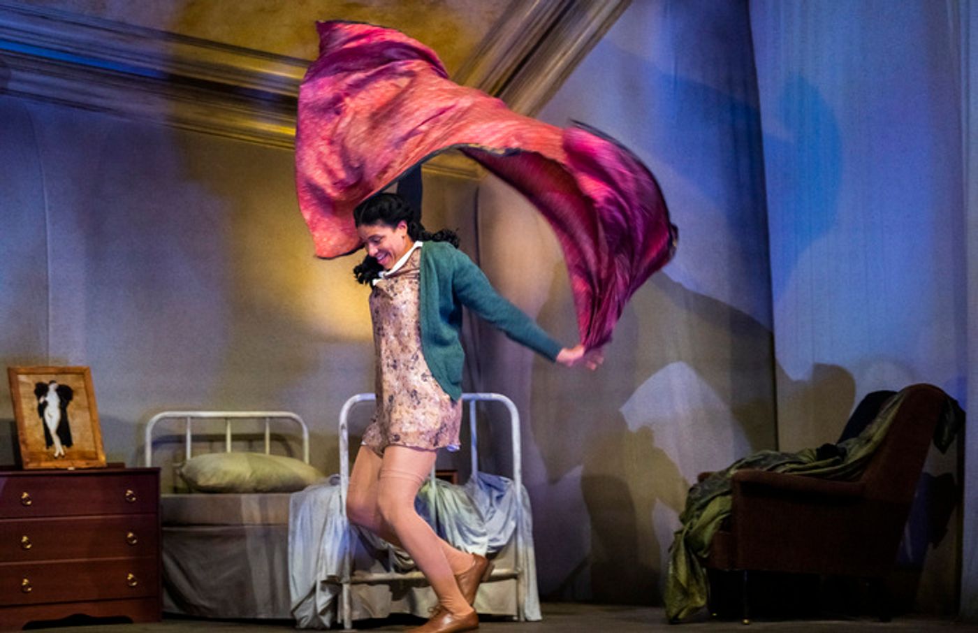 Photos: First Look at Frantic Assembly's Production of Franz Kafka's METAMORPHOSIS  Image