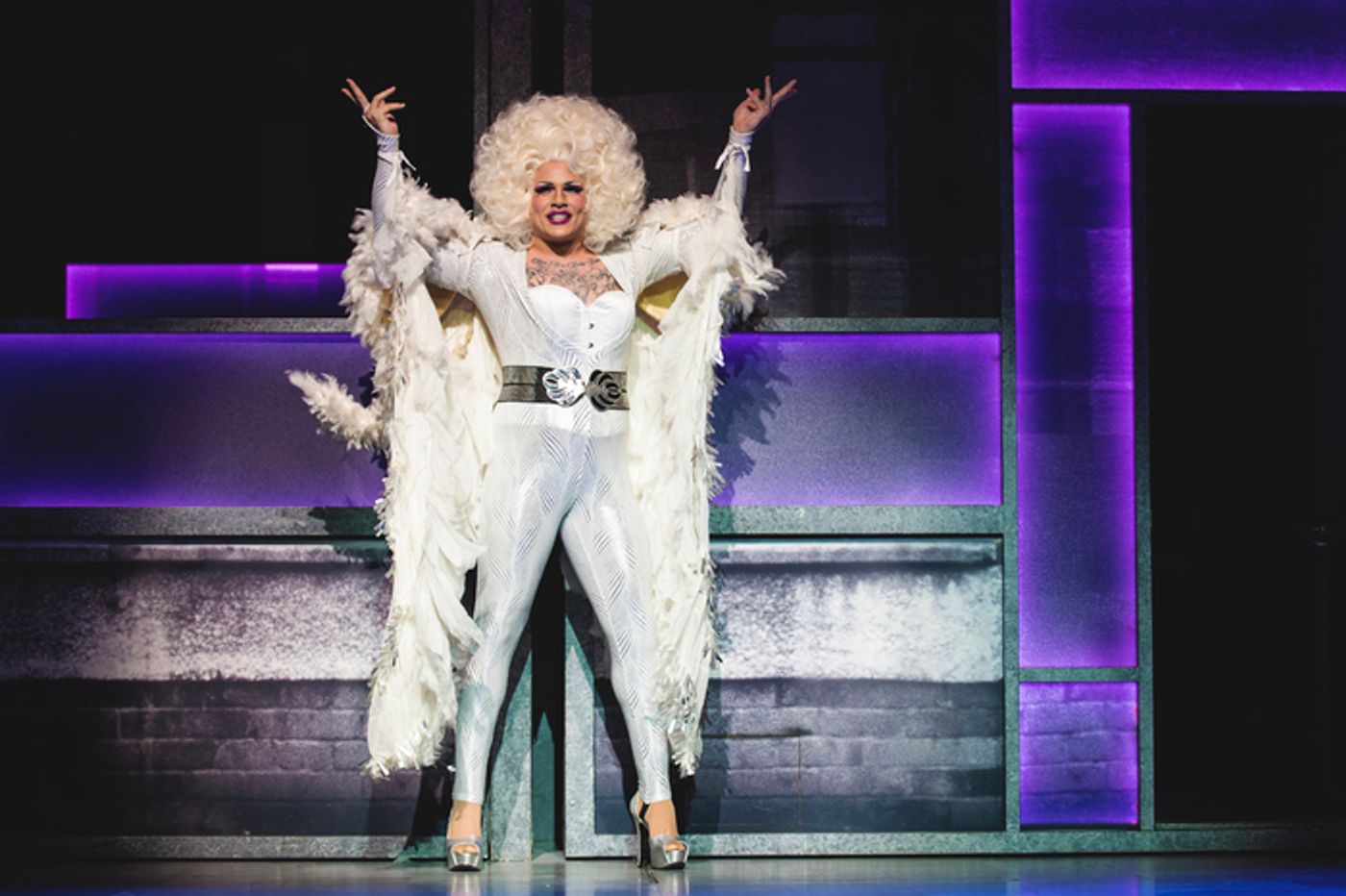 Photos: First Look at EVERYBODY'S TALKING ABOUT JAMIE UK Tour  Image
