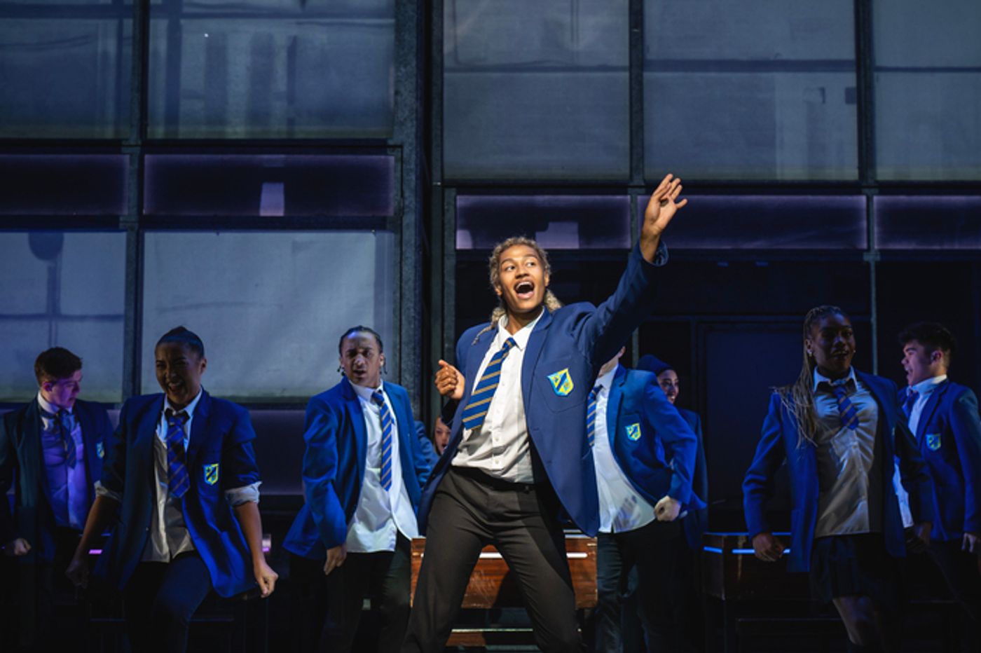 Photos: First Look at EVERYBODY'S TALKING ABOUT JAMIE UK Tour  Image