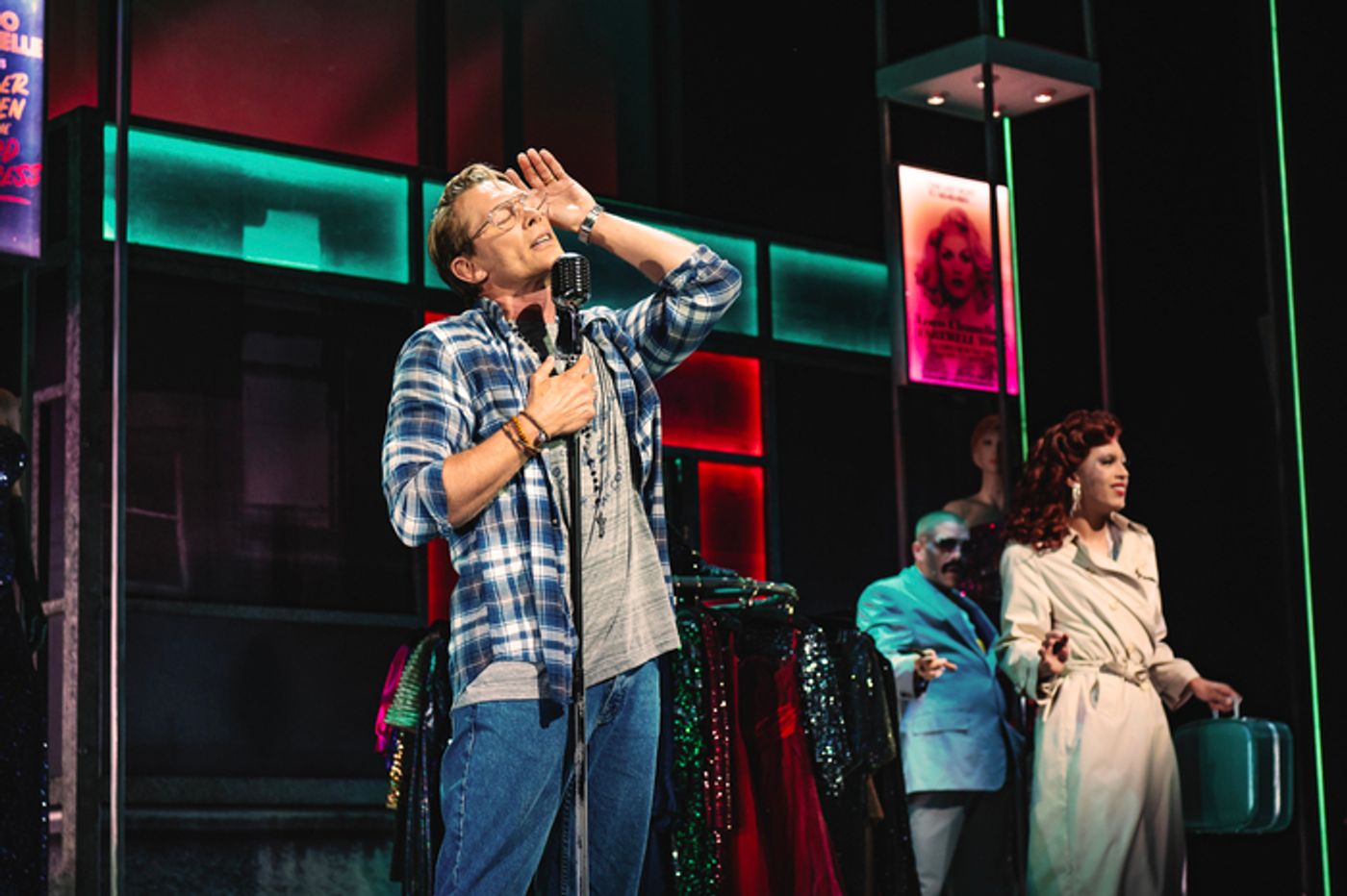 Photos: First Look at EVERYBODY'S TALKING ABOUT JAMIE UK Tour  Image