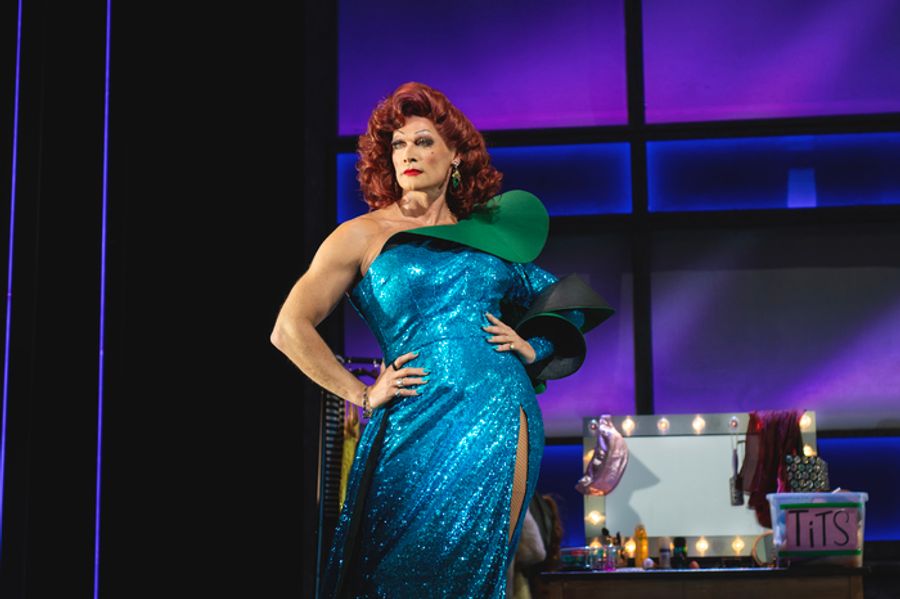 Photos: First Look at EVERYBODY'S TALKING ABOUT JAMIE UK Tour  Image
