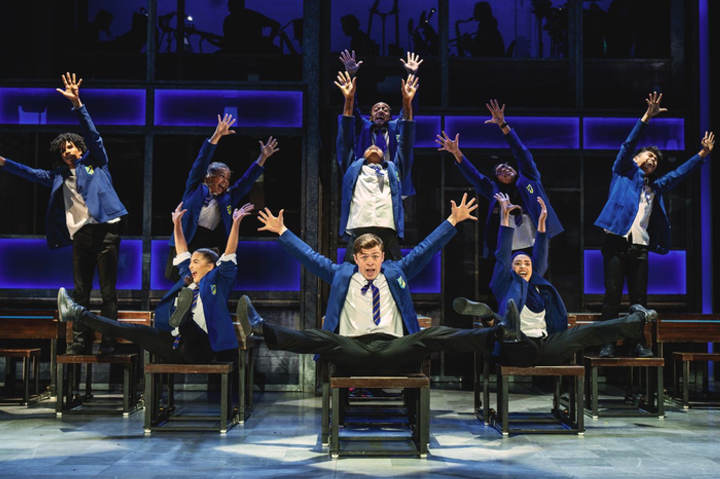 Photos: First Look at EVERYBODY'S TALKING ABOUT JAMIE UK Tour  Image