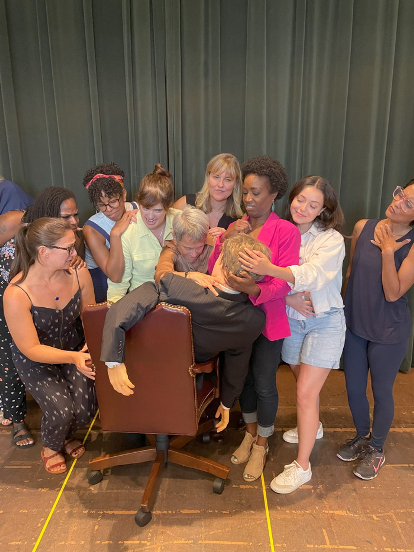 Photos: First Look at the Cast in Rehearsal For POTUS at Arena Stage  Image