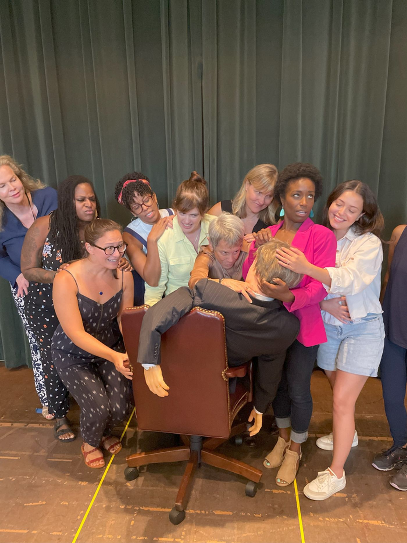 Photos: First Look at the Cast in Rehearsal For POTUS at Arena Stage  Image