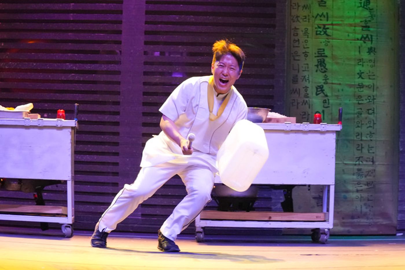 Photos: First Look at COOKIN' (NANTA 난타) at Children's Theatre Company Photos: First Look at COOKIN' (NANTA 난타) at Children's Theatre Company Image
