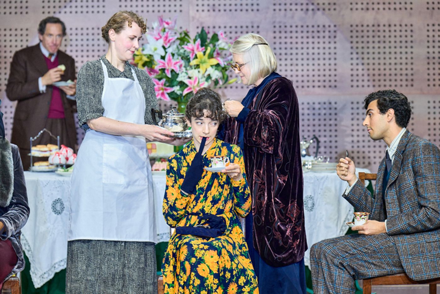 Photos: First Look at The Old Vic's PYGMALION with Patsy Ferran and Bertie Carvel  Image