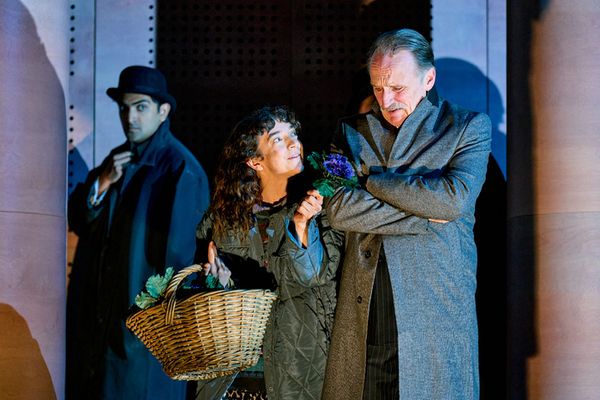 Rohan Rakhit (Ensemble), Patsy Ferran (Eliza Doolittle) and Michael Gould (Colonel Pi Photo