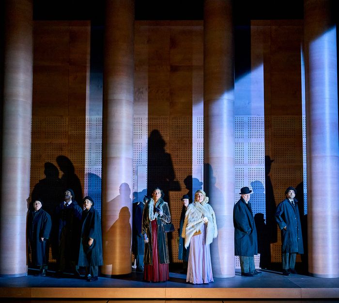 Photos: First Look at The Old Vic's PYGMALION with Patsy Ferran and Bertie Carvel — photo 13 of 14