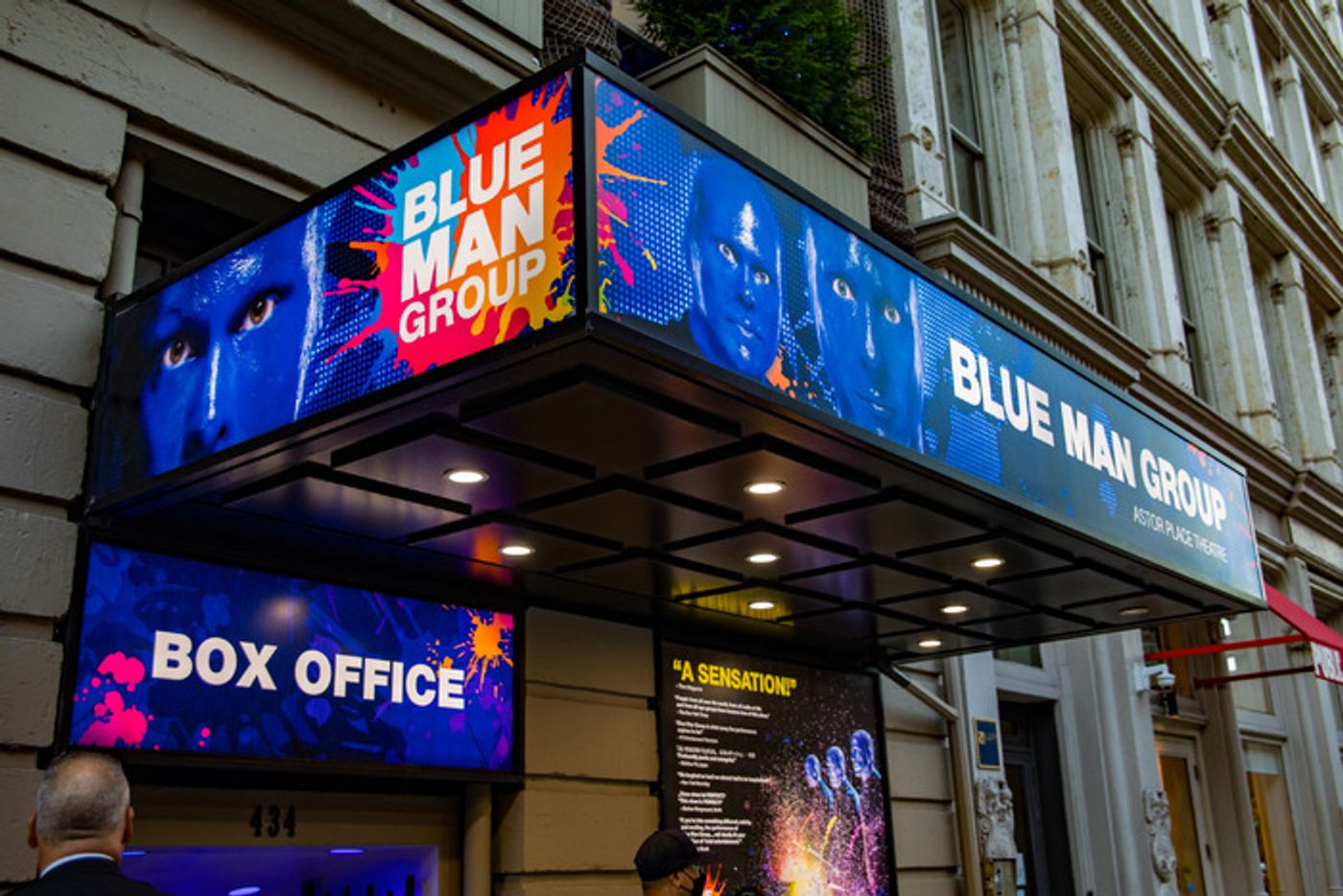 Photos: BLUE MAN GROUP Celebrates 17,000 Performances in New York City  Image