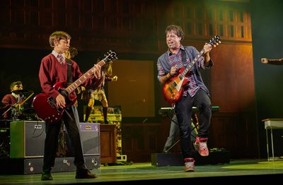Leo Rivera y reparto de School of Rock Madrid Photo