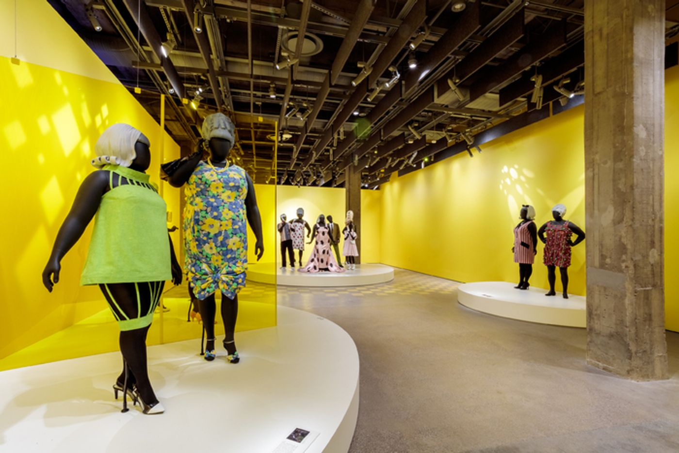 Photos: Check Out Original HAIRSPRAY Costumes New John Waters Exhibition at the Academy Museum of Motion Pictures  Image