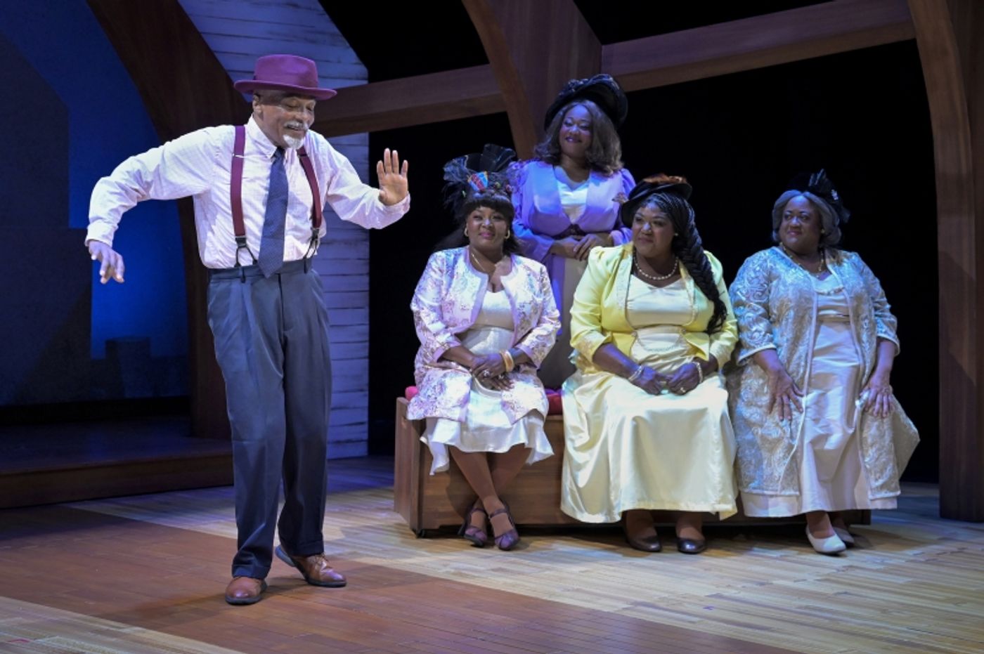 Review: CROWNS at Center Repertory Company  Image