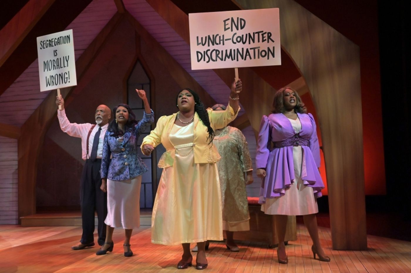 Review: CROWNS at Center Repertory Company  Image