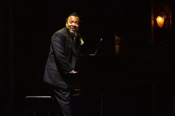 Photos: First Look: Tanea Renee As 'Billie Holiday' In Baltimore Center Stage's LADY DAY AT EMERSON'S BAR AND GRILL   Image