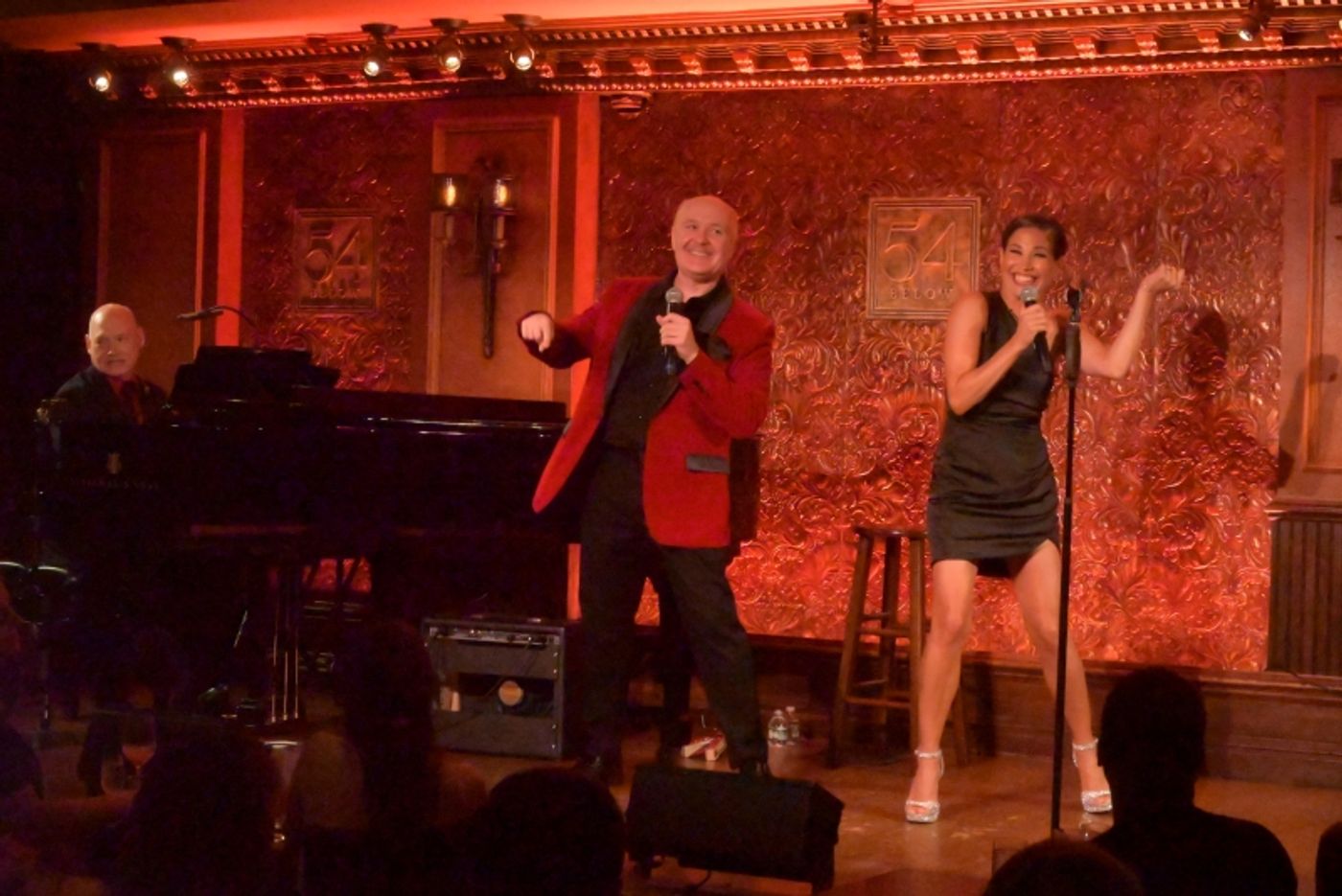 Photos: Robert Driemeyer Debuts BROADWAY BARFLY at 54 Below  Image