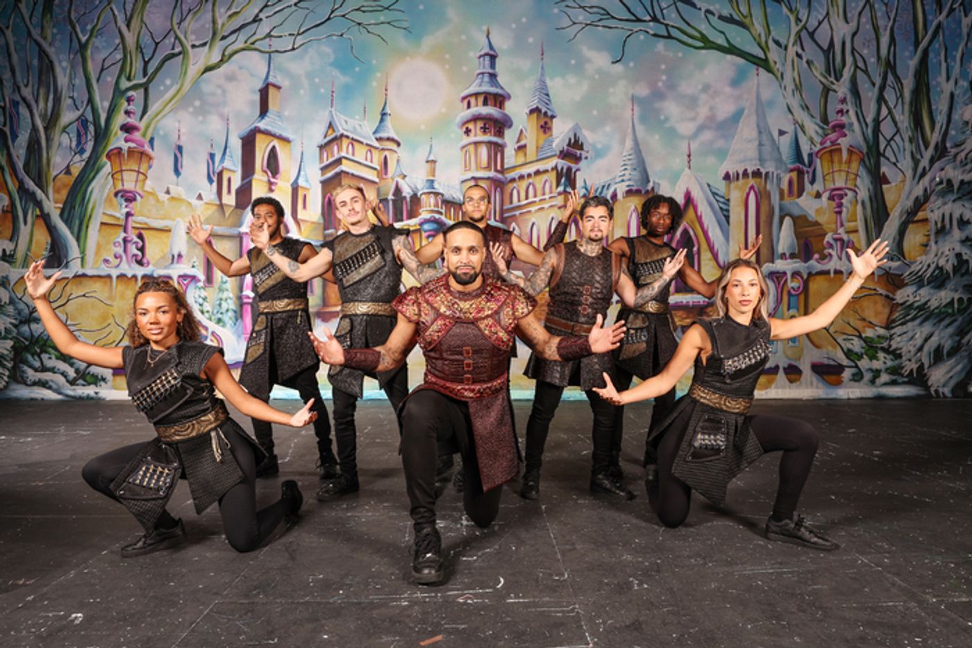 Photos: First Look at the Cast of SNOW WHITE AND THE SEVEN DWARFS Panto at Southampton's Mayflower Theatre Photos: First Look at the Cast of SNOW WHITE AND THE SEVEN DWARFS Panto at Southampton's Mayflower Theatre Image