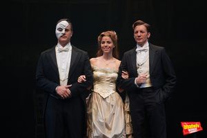 Gerónimo Rauch, Talía del Val y Guido Balzaretti @ BroadwayWorld Gerónimo Rauch, Talía del Val y Guido Balzaretti Photo