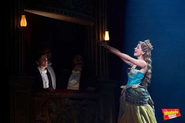 Guido Balzaretti, Talía del Val y elenco de El Fantasma de la Opera Madrid  Photo