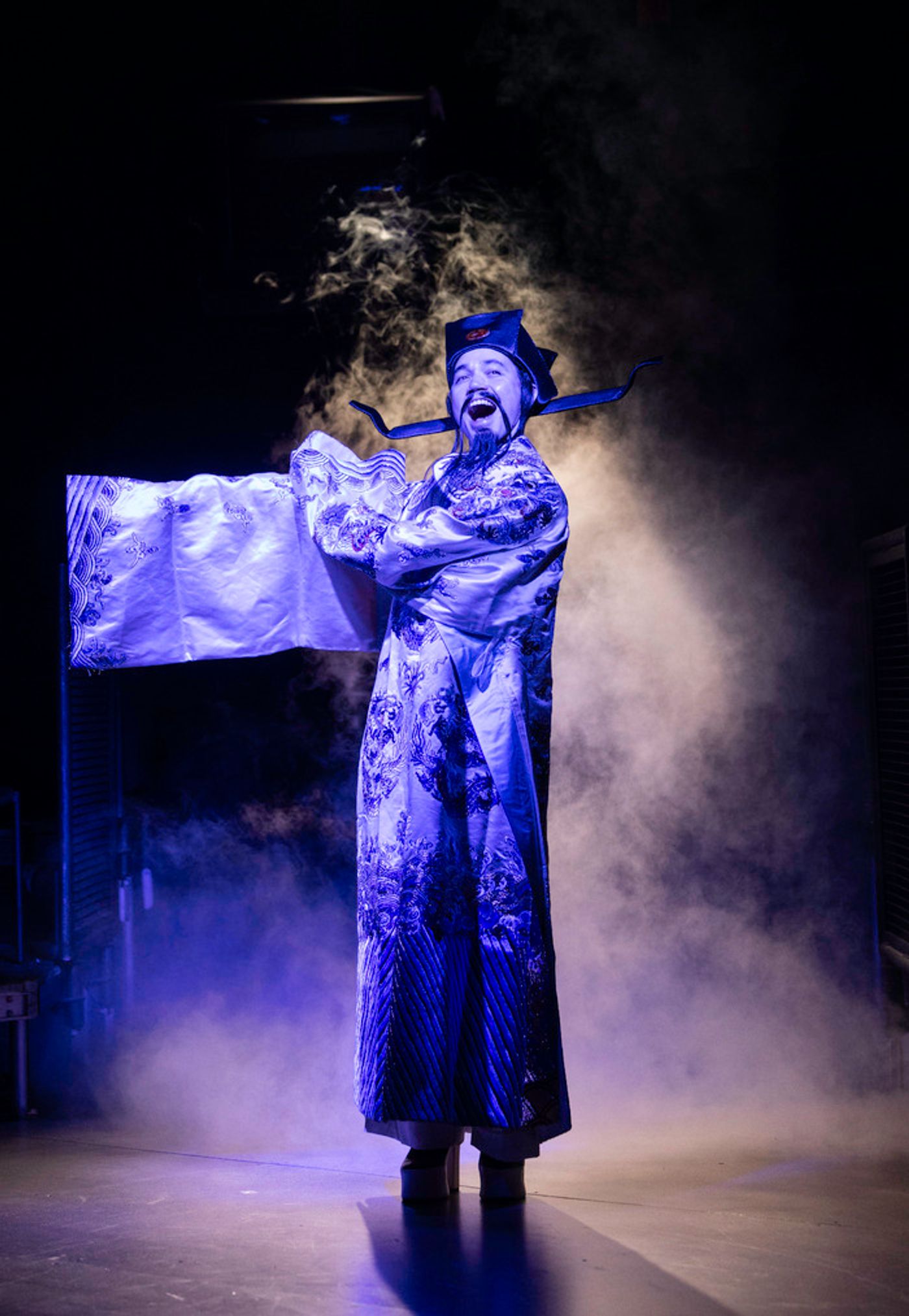 Photos: First Look at KING OF THE YEES at Signature Theatre  Image