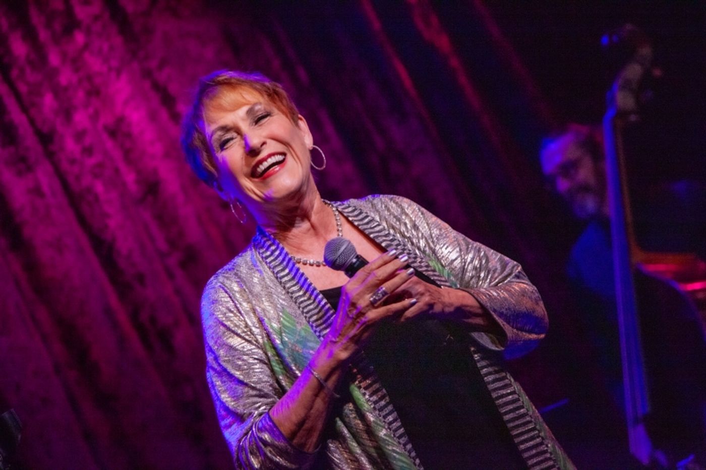 Review: Amanda McBroom SUCH GOOD FRIENDS At Birdland Such Good Storytelling Review: Amanda McBroom SUCH GOOD FRIENDS At Birdland Such Good Storytelling Image