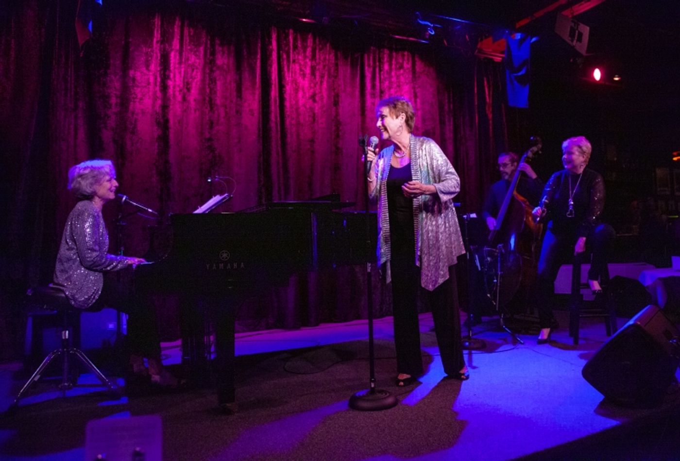 Review: Amanda McBroom SUCH GOOD FRIENDS At Birdland Such Good Storytelling Review: Amanda McBroom SUCH GOOD FRIENDS At Birdland Such Good Storytelling Image