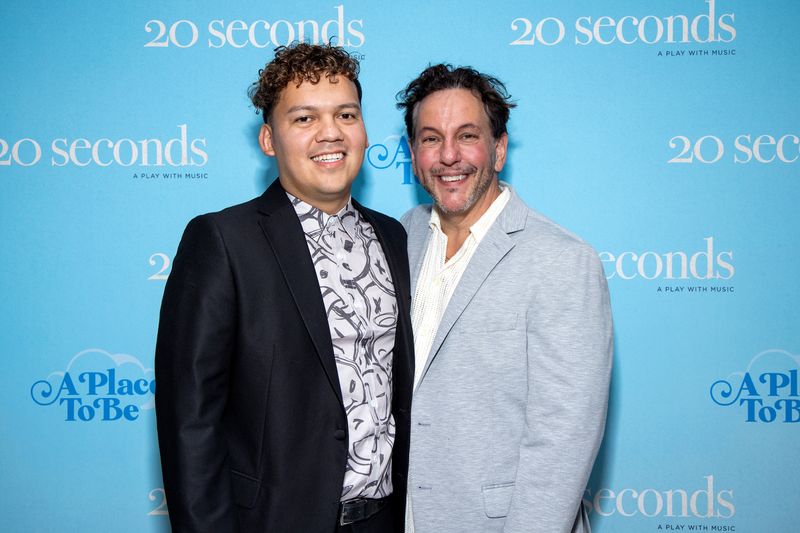 Photos: Thomas Sweitzer's 20 SECONDS Celebrates Opening Night — photo 15 of 23