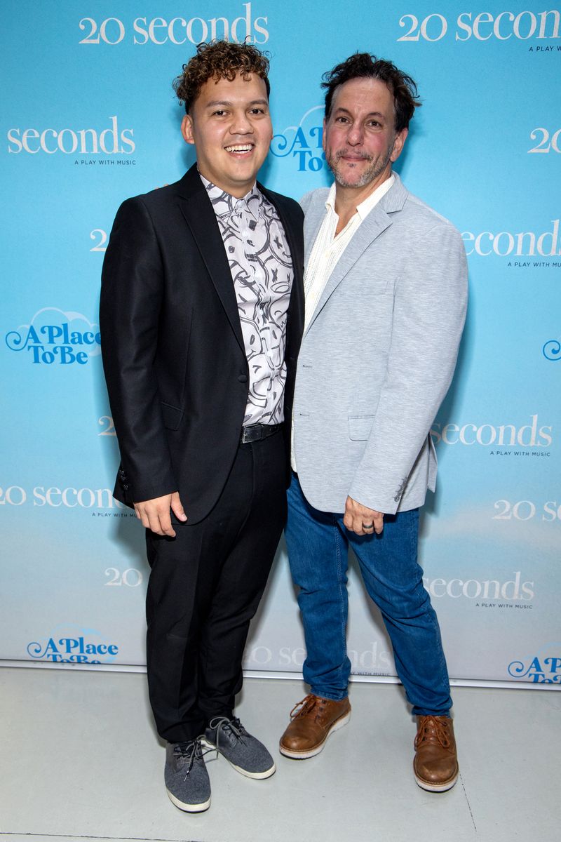 Photos: Thomas Sweitzer's 20 SECONDS Celebrates Opening Night — photo 16 of 23