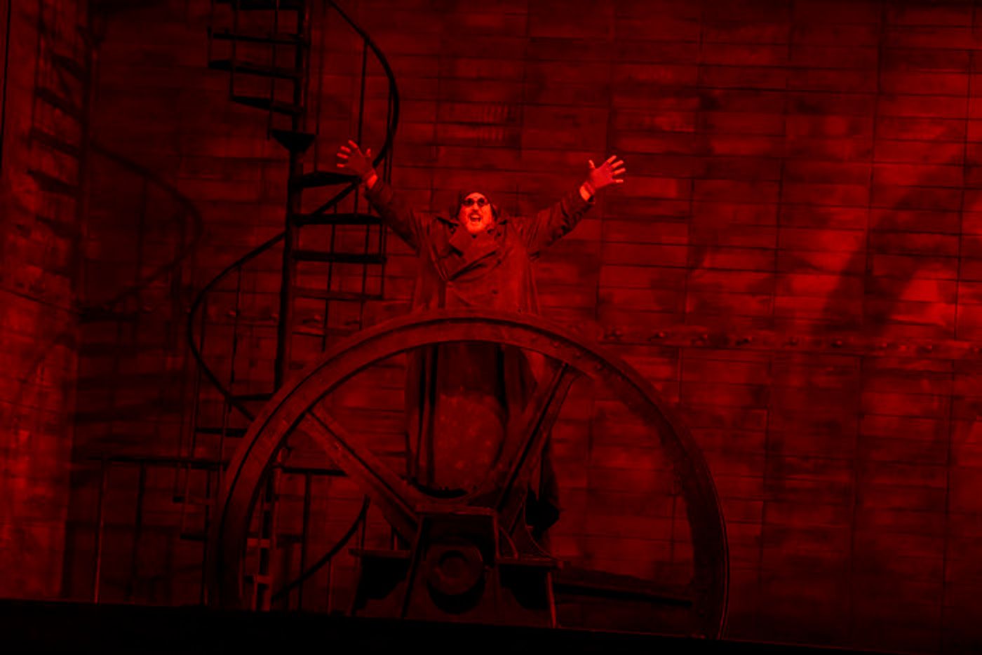 Photos: First Look at Chicago Lyric Opera's THE FLYING DUTCHMAN  Image